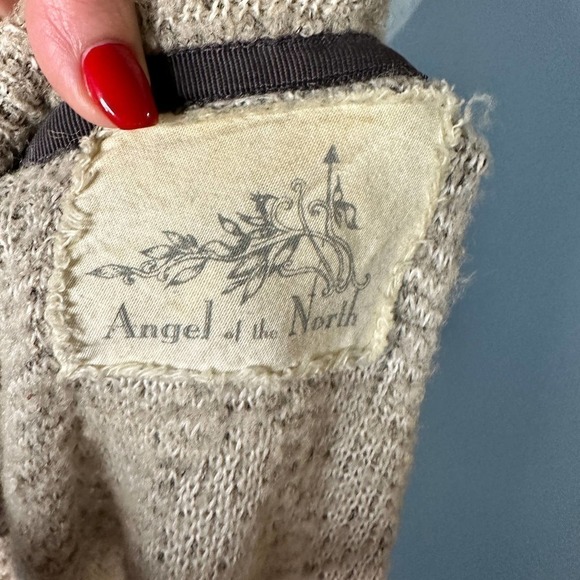 Anthropologie Angel of the North Drape Front Cardigan Size M - Picture 7 of 10